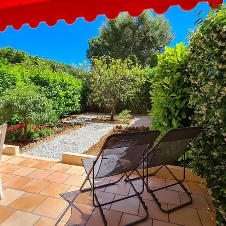 Casalionelantibes Large With Ac, King-size Bed, Garden And Parking Appartement *